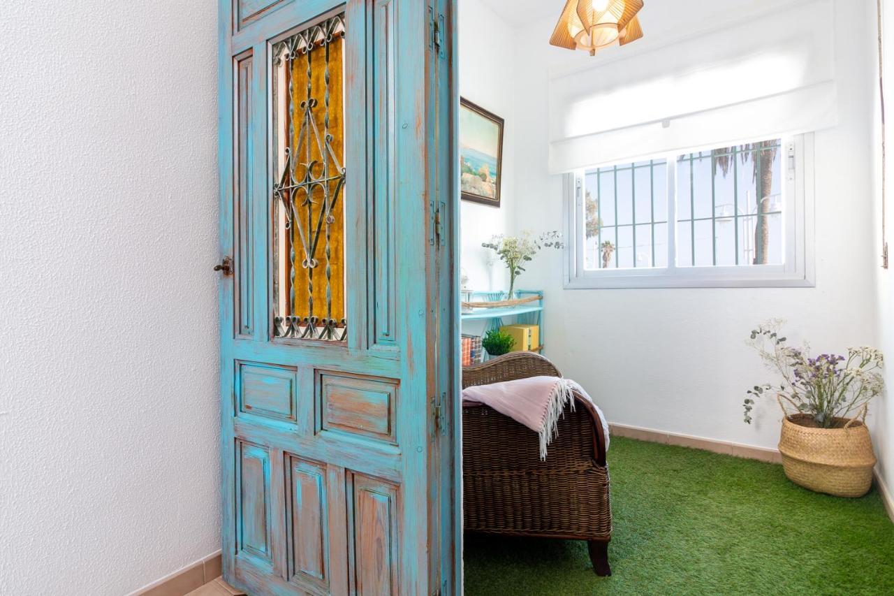 Sea & Wave Al Rolo Beach Apartment مالقة المظهر الخارجي الصورة